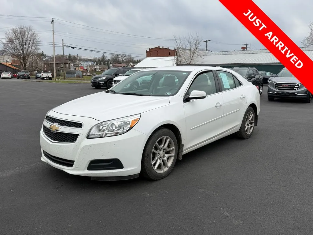 White 2013 Chevrolet Malibu LT for sale in DuBois, PA
