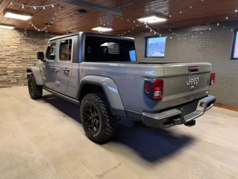 More photos of 2022 Jeep Gladiator Willys at Kurt Johnson Auto Sales & Service, PA