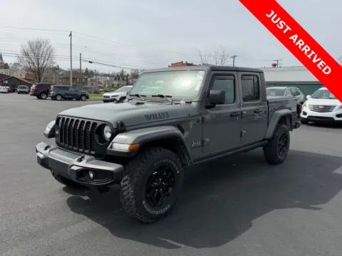 Gray 2022 Jeep Gladiator Willys for sale in DuBois, PA