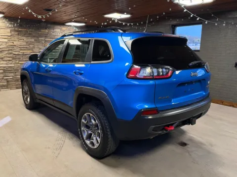 More photos of 2022 Jeep Cherokee Trailhawk at Kurt Johnson Auto Sales & Service, PA