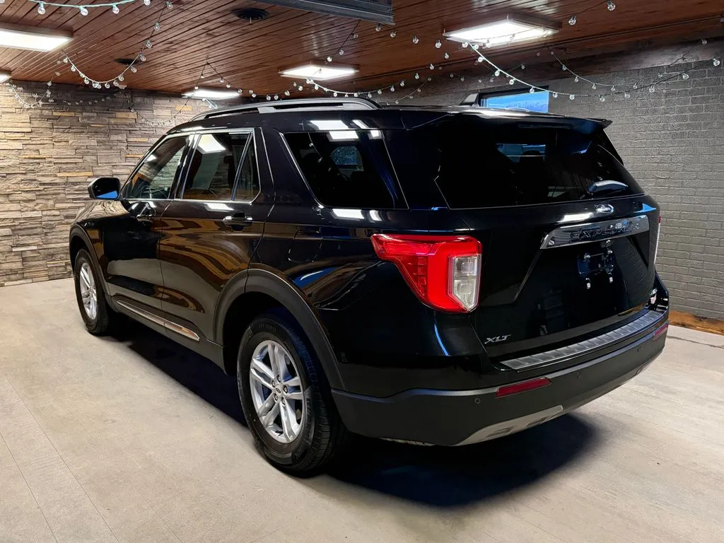 2021 Ford Explorer XLT - Photo 4