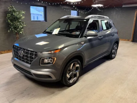 Gray 2024 Hyundai Venue SEL for sale in DuBois, PA