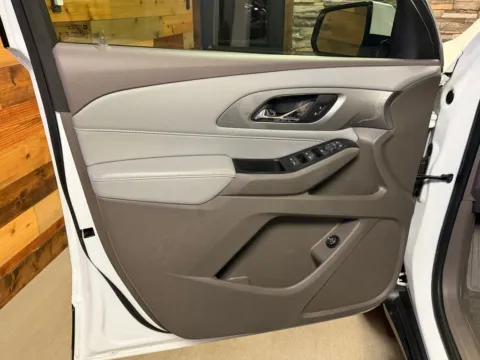 More photos of 2020 Chevrolet Traverse LT at Kurt Johnson Auto Sales & Service, PA