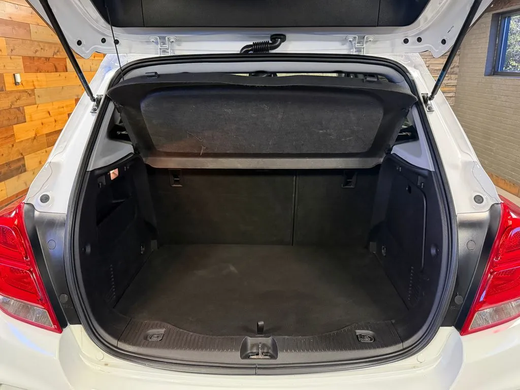 2019 Chevrolet Trax LT - Photo 13