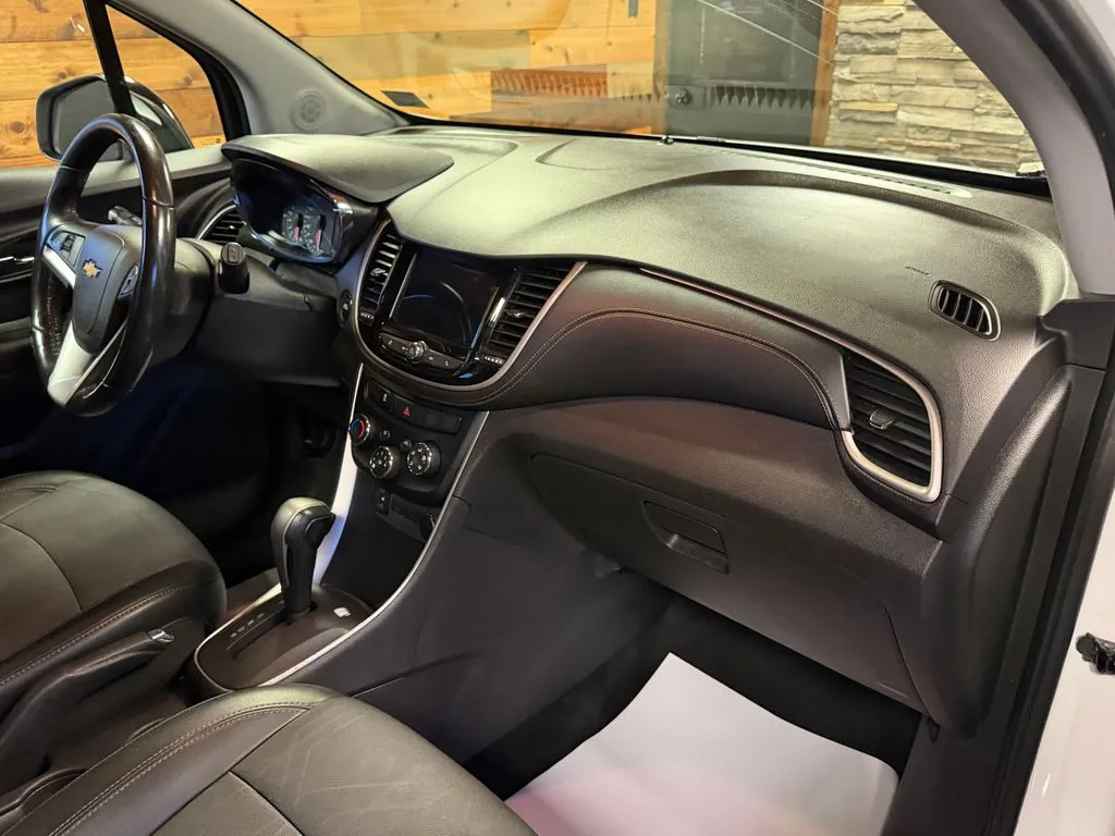 2019 Chevrolet Trax LT - Photo 21