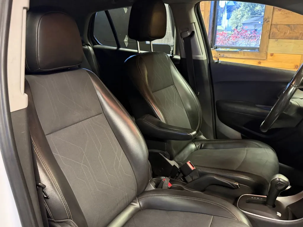 2019 Chevrolet Trax LT - Photo 19