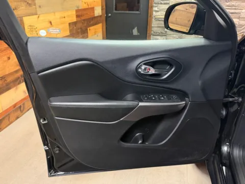 More photos of 2019 Jeep Cherokee Latitude Plus at Kurt Johnson Auto Sales & Service, PA