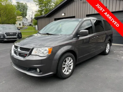 Gray 2018 Dodge Grand Caravan SXT for sale in DuBois, PA