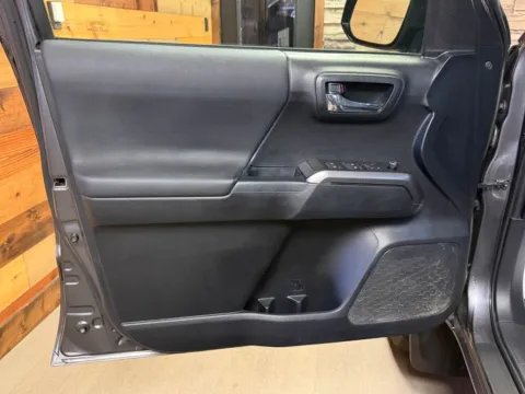 More photos of 2018 Toyota Tacoma TRD Off-Road at Kurt Johnson Auto Sales & Service, PA