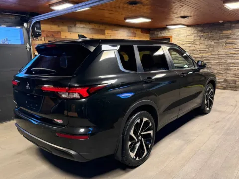 Another view of 2022 Mitsubishi Outlander ES for sale in DuBois, PA at Kurt Johnson Auto Sales & Service