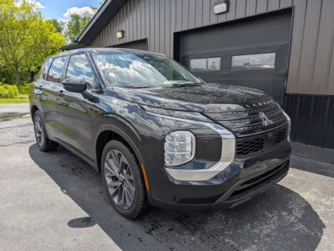 Photos of 2022 Mitsubishi Outlander ES for sale in DuBois, PA at Kurt Johnson Auto Sales & Service