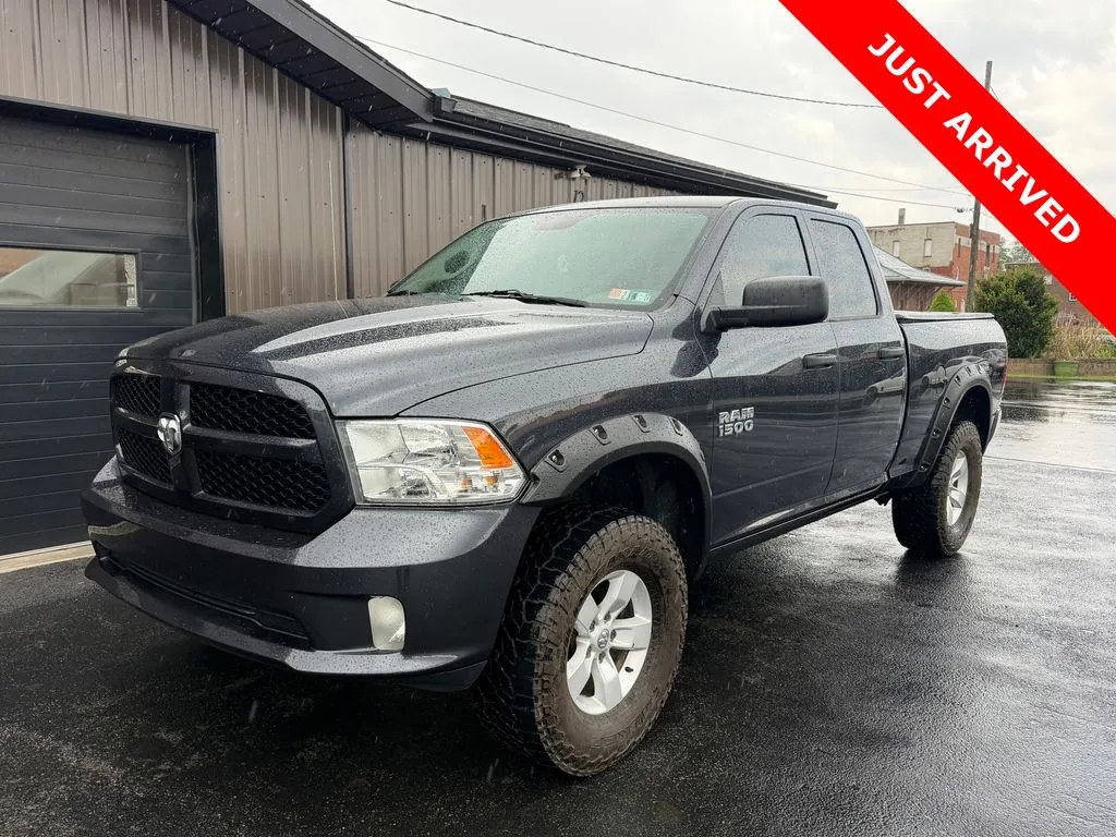 2017 RAM 1500 Express 4x4 Quad Cab 6'4's photo