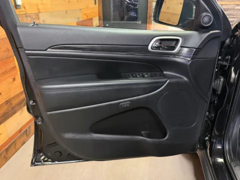 More photos of 2022 Jeep Grand Cherokee WK Limited at Kurt Johnson Auto Sales & Service, PA