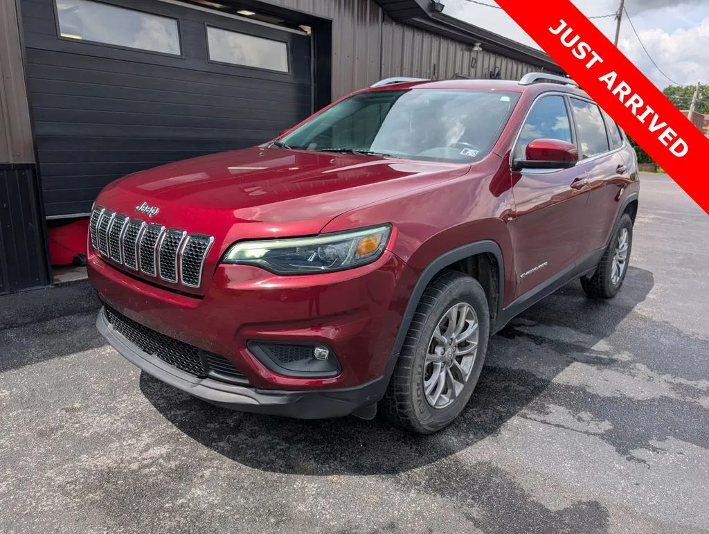 2020 Jeep Cherokee Latitude Plus 4X4's photo