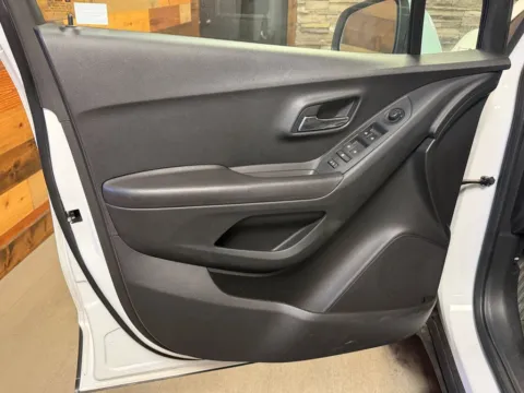 More photos of 2016 Chevrolet Trax LT at Kurt Johnson Auto Sales & Service, PA