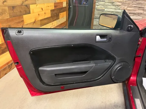 More photos of 2006 Ford Mustang V6 at Kurt Johnson Auto Sales & Service, PA