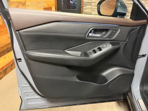 More photos of 2021 Nissan Rogue Platinum at Kurt Johnson Auto Sales & Service, PA