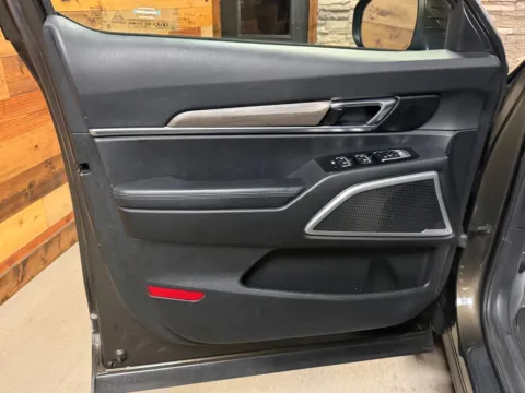 More photos of 2020 Kia Telluride EX at Kurt Johnson Auto Sales & Service, PA