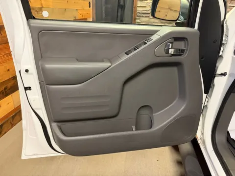 More photos of 2016 Nissan Frontier SL at Kurt Johnson Auto Sales & Service, PA