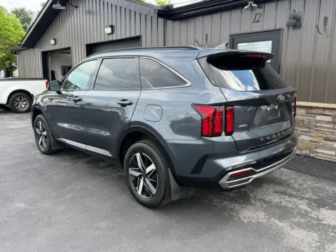 More photos of 2021 Kia Sorento EX at Kurt Johnson Auto Sales & Service, PA