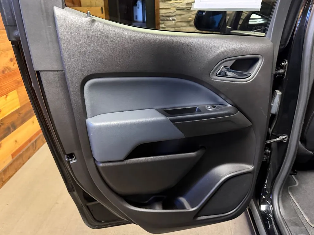 2021 Chevrolet Colorado Z71 - Photo 9