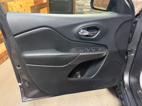 More photos of 2019 Jeep Cherokee Limited at Kurt Johnson Auto Sales & Service, PA