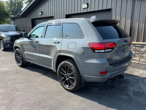 More photos of 2019 Jeep Grand Cherokee Altitude at Kurt Johnson Auto Sales & Service, PA
