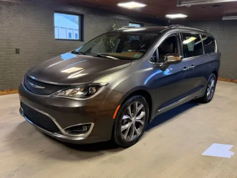 Gray 2018 Chrysler Pacifica Limited for sale in DuBois, PA