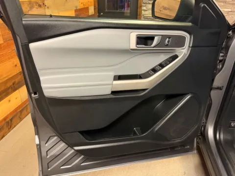 More photos of 2021 Ford Explorer XLT at Kurt Johnson Auto Sales & Service, PA
