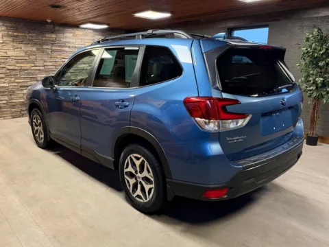 More photos of 2020 Subaru Forester Premium at Kurt Johnson Auto Sales & Service, PA