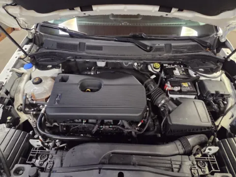 More photos of 2020 Lincoln Corsair Standard at Kurt Johnson Auto Sales & Service, PA