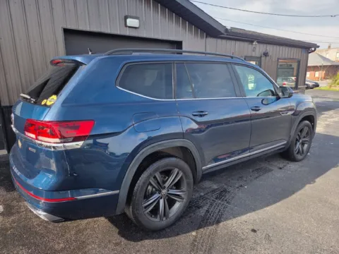 More photos of 2021 Volkswagen Atlas 3.6L V6 SE w/Technology R-Line at Kurt Johnson Auto Sales & Service, PA