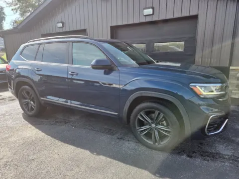 Another view of 2021 Volkswagen Atlas 3.6L V6 SE w/Technology R-Line for sale in DuBois, PA at Kurt Johnson Auto Sales & Service