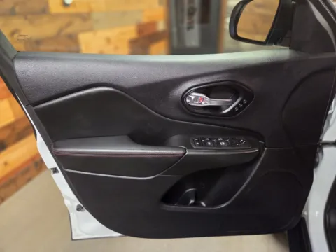 More photos of 2022 Jeep Cherokee Trailhawk at Kurt Johnson Auto Sales & Service, PA