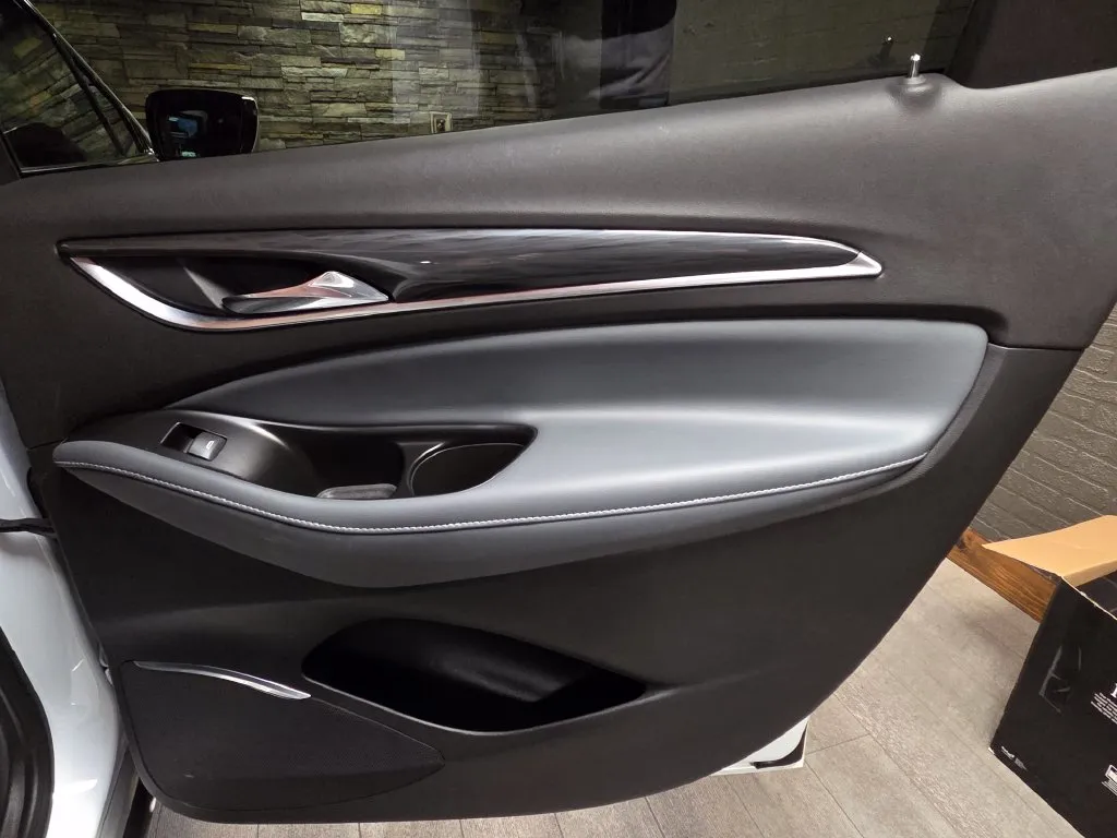 2023 Buick Enclave Essence - Photo 20
