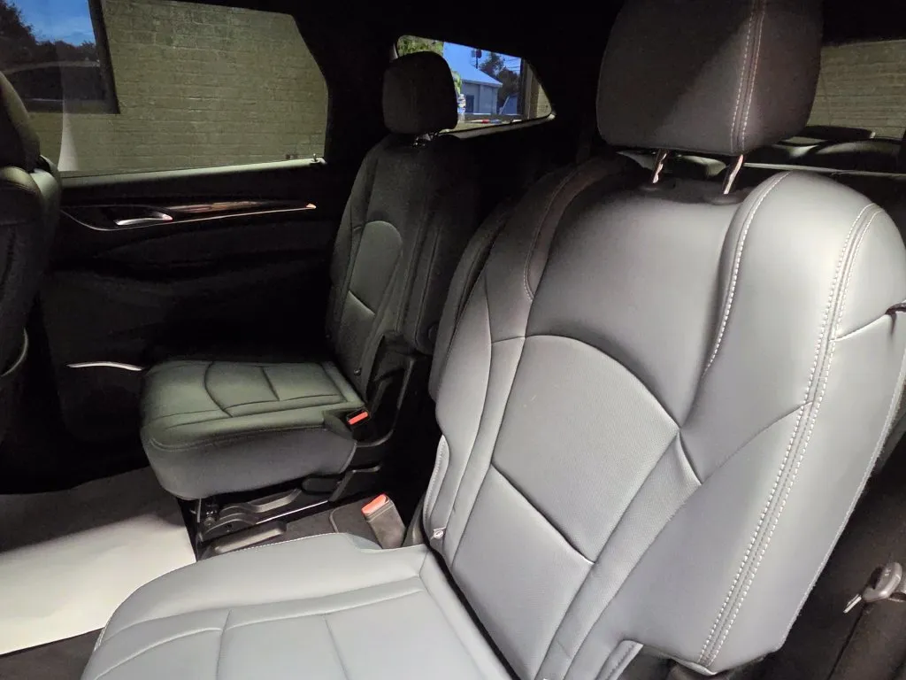 2023 Buick Enclave Essence - Photo 14