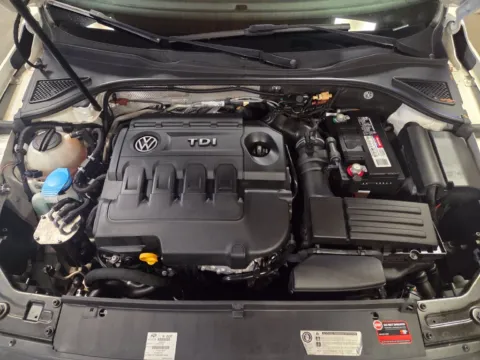 More photos of 2015 Volkswagen Passat TDI SEL Premium at Kurt Johnson Auto Sales & Service, PA