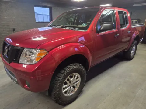 Red 2016 Nissan Frontier SV for sale in DuBois, PA