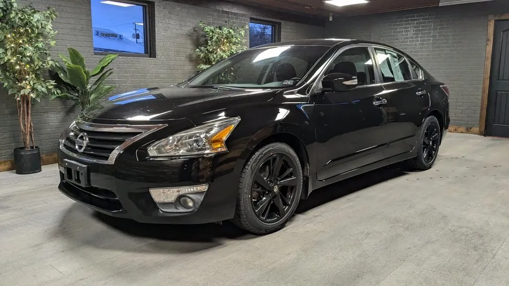 2015 Nissan Altima 2.5 SV for sale in DuBois, PA