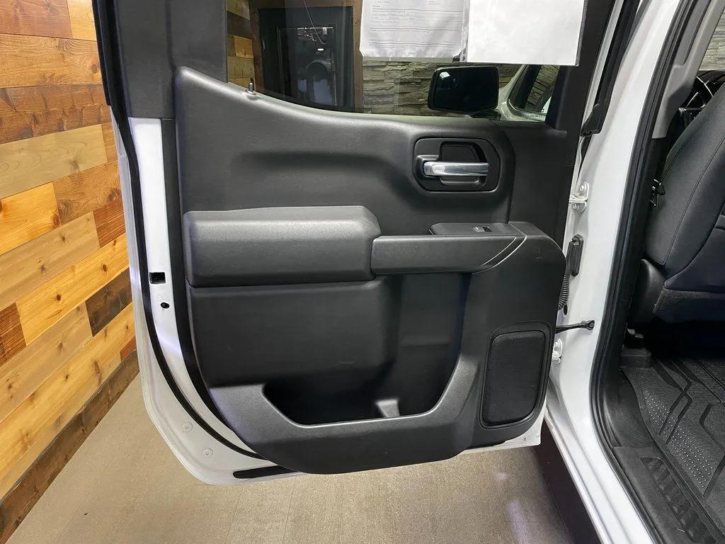 2019 Chevrolet Silverado 1500 LT - Photo 9