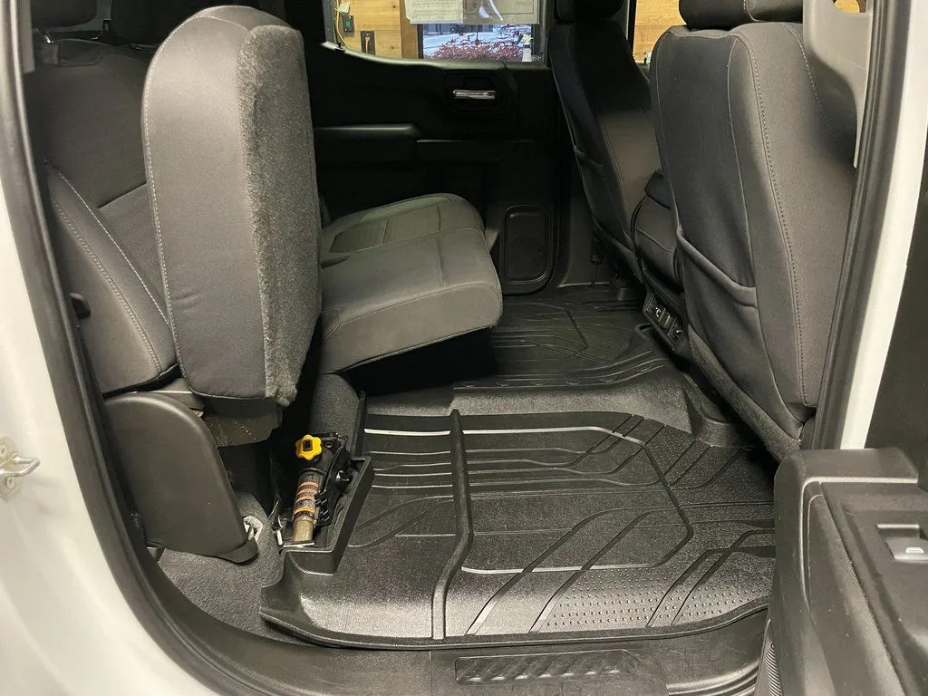 2019 Chevrolet Silverado 1500 LT - Photo 17