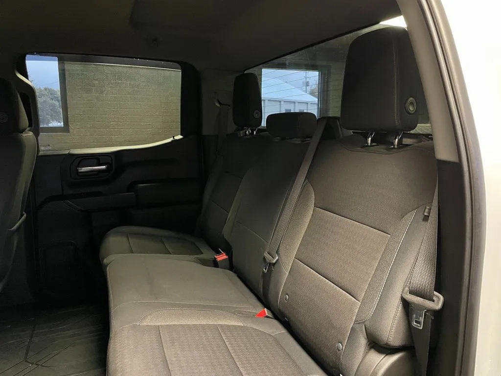 2019 Chevrolet Silverado 1500 LT - Photo 12