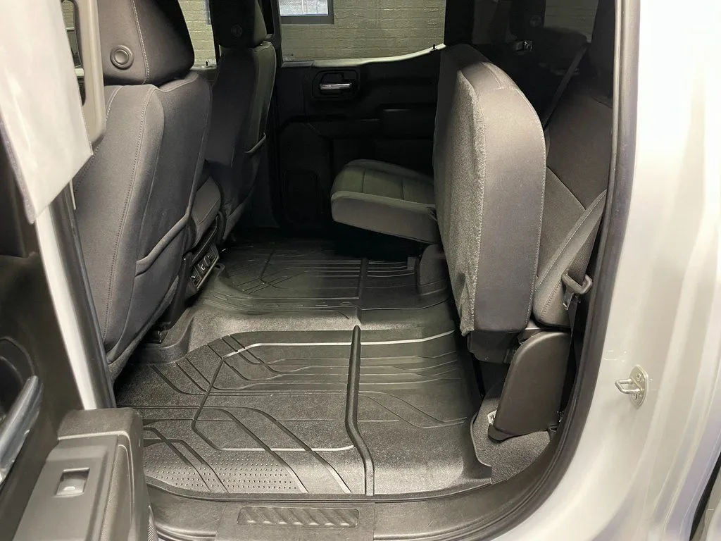 2019 Chevrolet Silverado 1500 LT - Photo 13