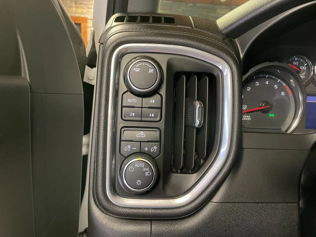 2019 Chevrolet Silverado 1500 LT - Photo 38