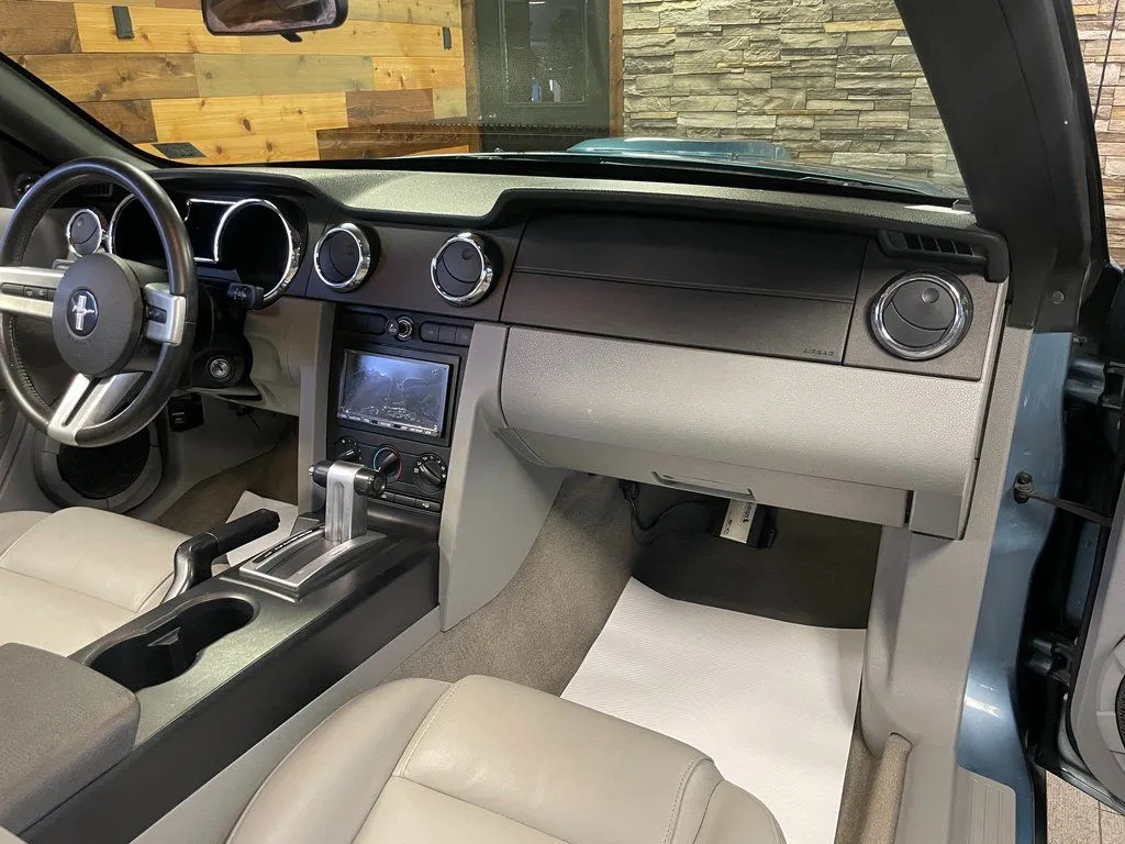 2006 Ford Mustang Standard - Photo 16