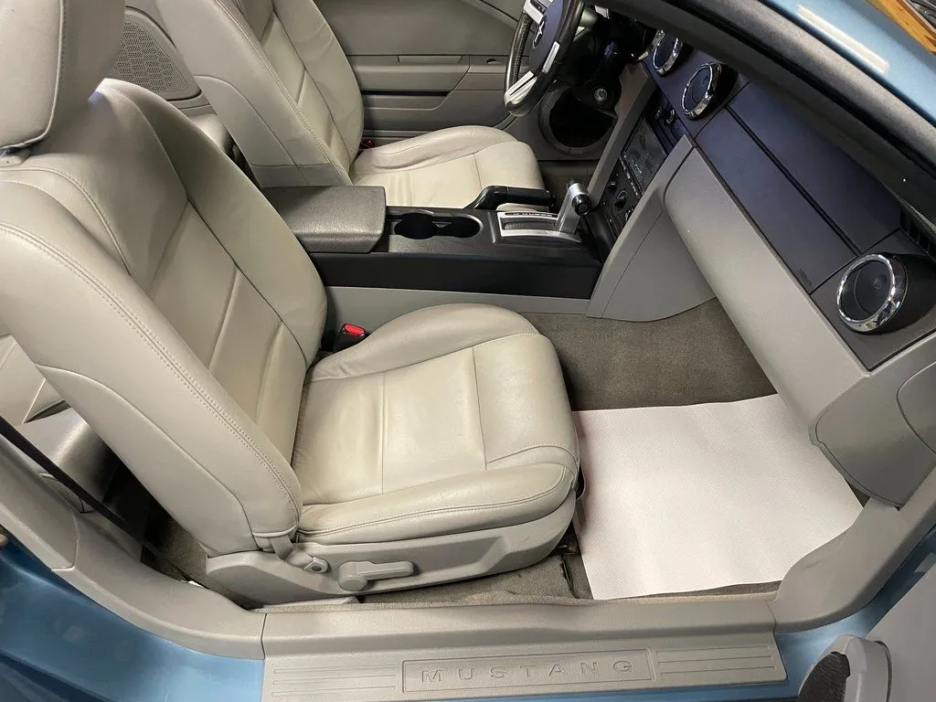 2006 Ford Mustang Standard - Photo 15