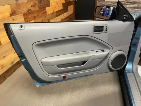 More photos of 2006 Ford Mustang V6 Premium at Kurt Johnson Auto Sales & Service, PA