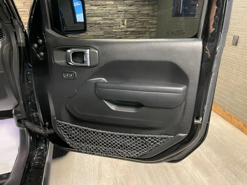 2021 Jeep Wrangler Unlimited Willys - Photo 22