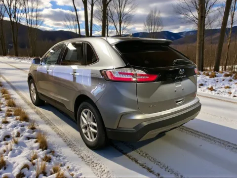 More photos of 2022 Ford Edge SEL at Kurt Johnson Auto Sales & Service, PA