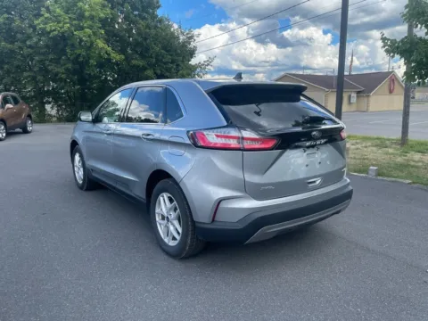 More photos of 2022 Ford Edge SEL at Kurt Johnson Auto Sales & Service, PA